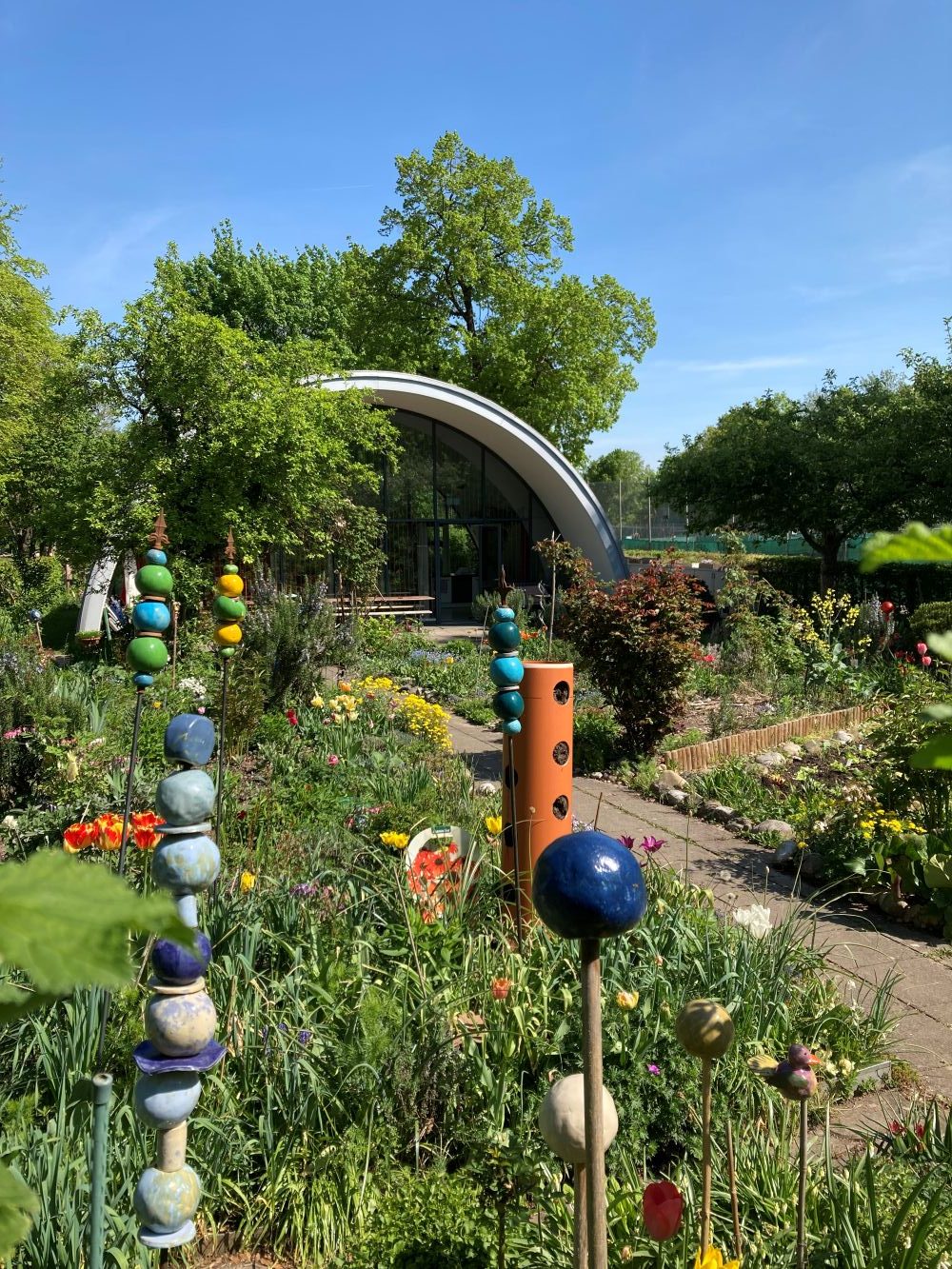 Gemeinschaftsgarten und Pavillon